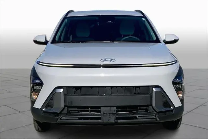 $25997 : Hyundai KONA 2025 SEL Conven image 4