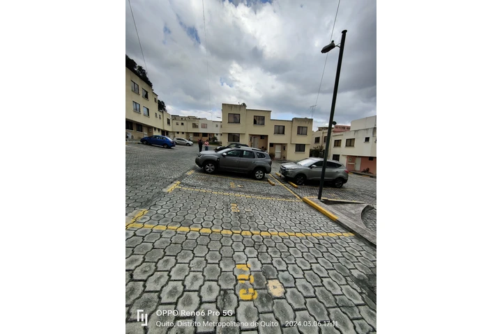 $290 : Arriendo casa en Conocoto image 3