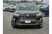 $23995 : Toyota RAV4 2021 XLE Premium thumbnail