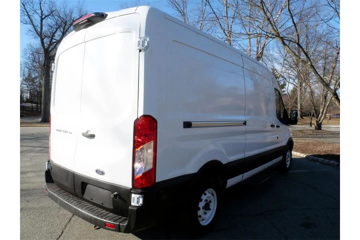 $17889 : 2019 Transit Van T-150 148" M image 4