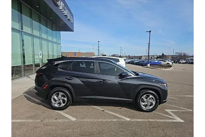 $22776 : Hyundai TUCSON 2024 AWD SEL image 6