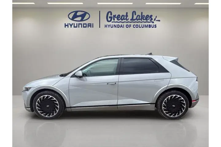 $26977 : Hyundai IONIQ 5 2024 AWD Lim image 2