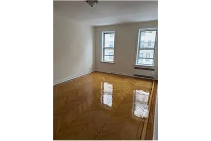 $2280 : Rental property with 1 bedro image 3