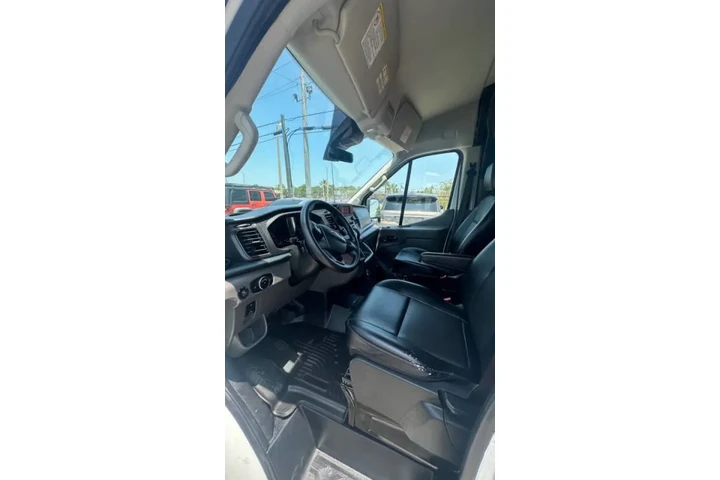 $26995 : 2021 Transit 250 image 8