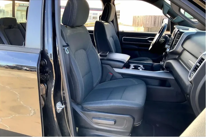 $22219 : Ram 1500 2021 4x4 Big Horn 4 image 8