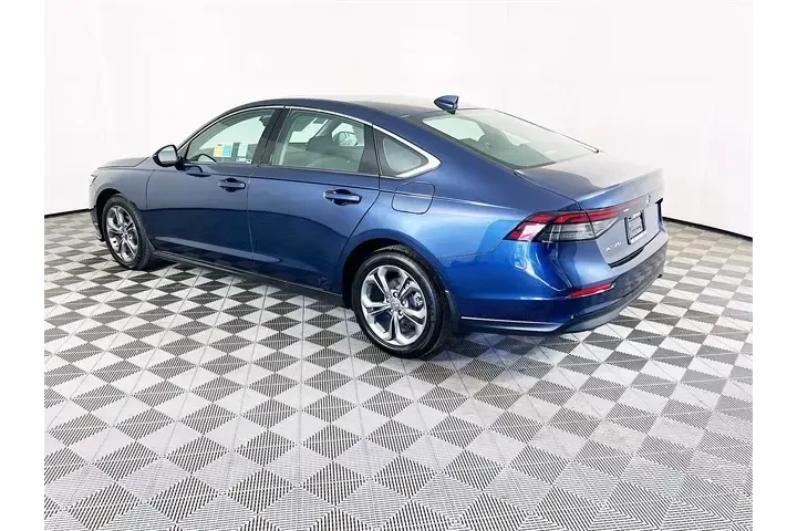 $25600 : Honda Accord 2024 EX 4dr Sed image 5