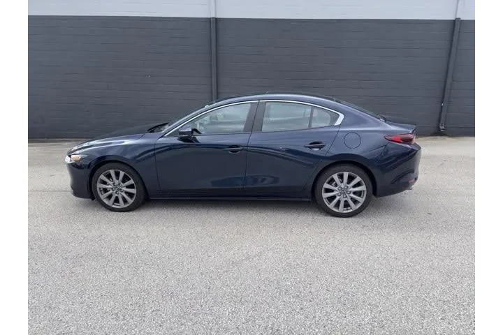 $20900 : Mazda Mazda3 Sedan 2023 2.5 image 1
