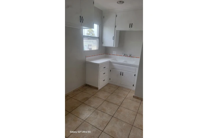 $1700 : Apartamento image 2