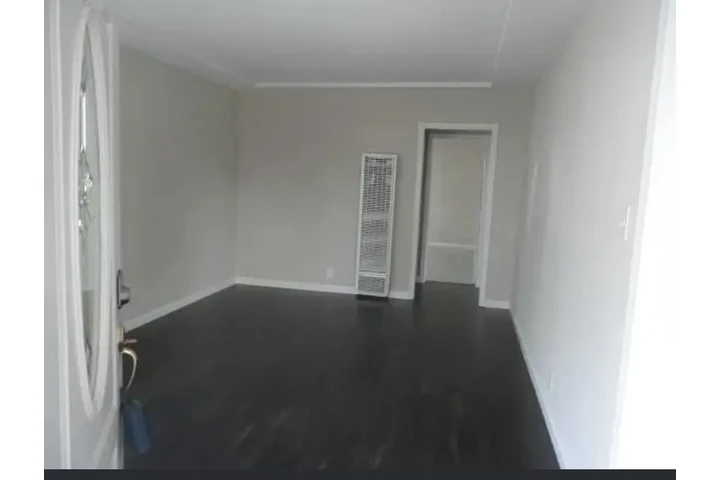 $2600 : Casa de renta image 1