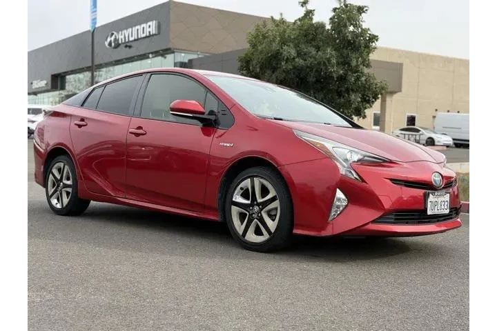 $15522 : Toyota Prius 2016 Three Tour image 10