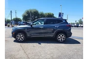$21997 : Kia Seltos 2023 AWD SX 4dr S thumbnail