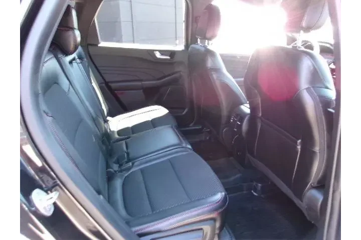 $26996 : Ford Escape 2023 AWD ST-Line image 5