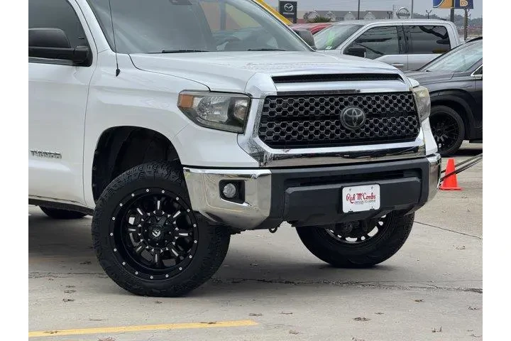 $26791 : Toyota Tundra 2018 4x2 SR5 4 image 2