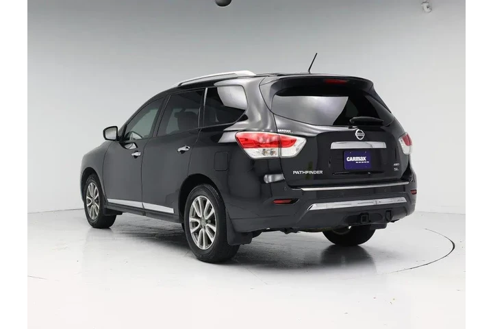 $15998 : Nissan Pathfinder 2015 4x4 S image 2