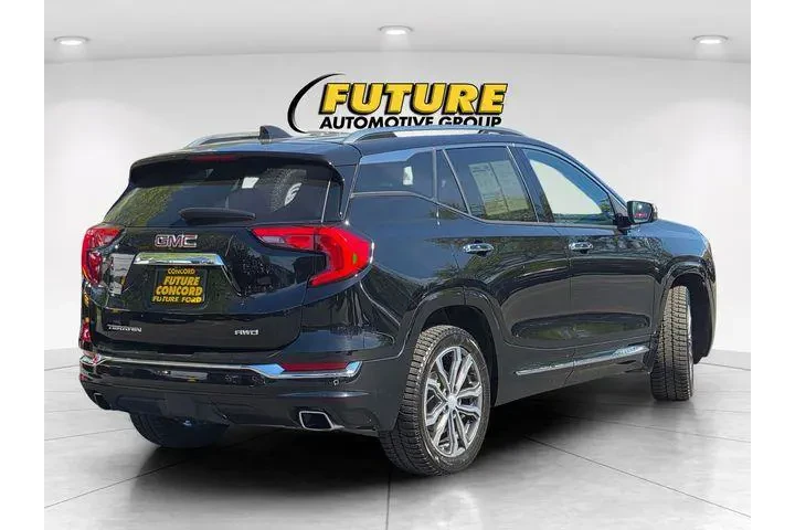 $21788 : GMC Terrain 2019 4x4 Denali image 7