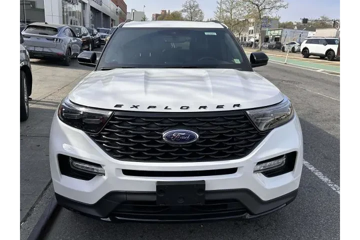 $33990 : Ford Explorer 2022 AWD ST-Li image 7