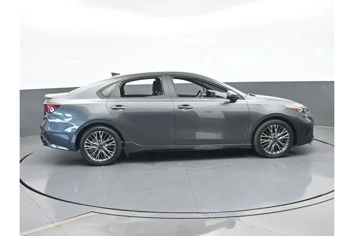 $16998 : Kia Forte 2023 GT-Line 4dr S image 7