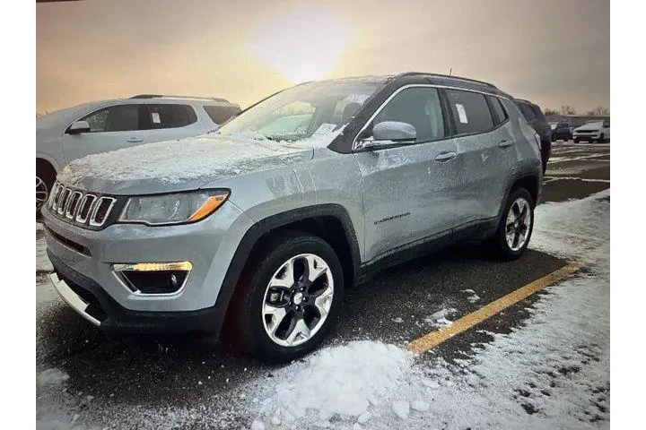 $21339 : Jeep Compass 2020 4x4 Limite image 1