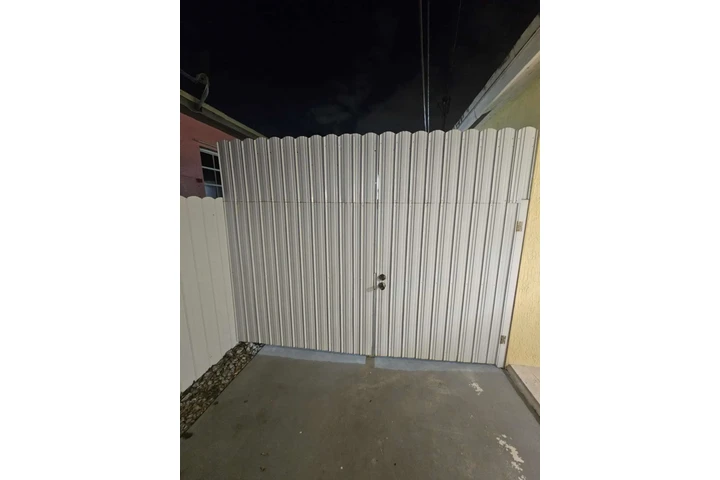 $1300 : Rento eficiency para 1 persona image 1