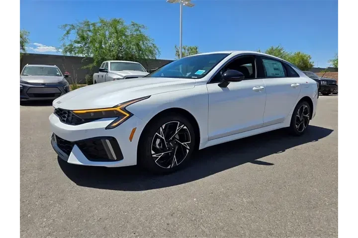 $29988 : Kia K5 2025 GT-Line 4dr Seda image 2