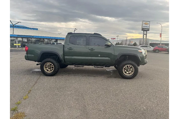 $36999 : Toyota Tacoma 2022 4x4 SR5 V image 6