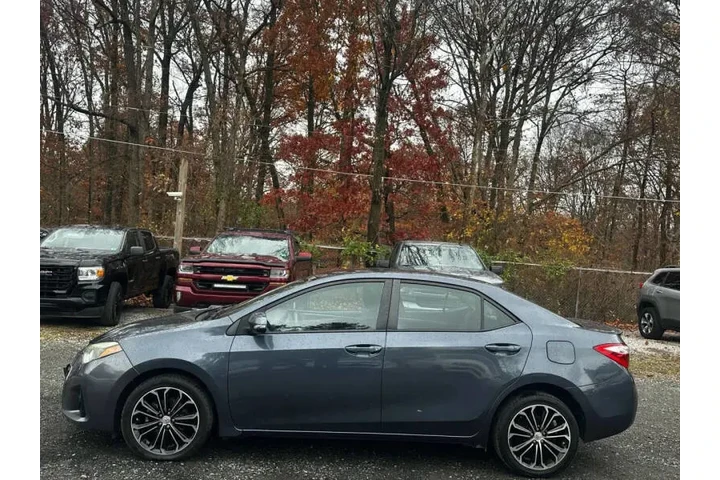 $9990 : 2015 Corolla L image 5