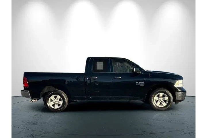 $27994 : Ram 1500 Classic 2024 4x4 SL image 3