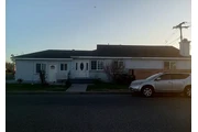 1,700 square feet 3-bedroom, 2 en Los Angeles