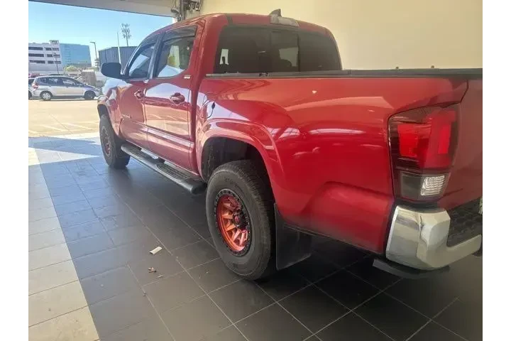 $23553 : Toyota Tacoma 2021 4x2 SR5 4 image 7