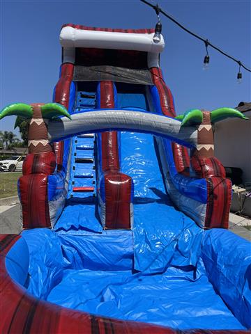 Waterslide 18ft tall image 1