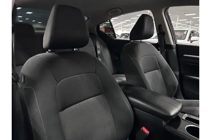$18621 : Nissan Altima 2023 2.5 SV 4d image 5