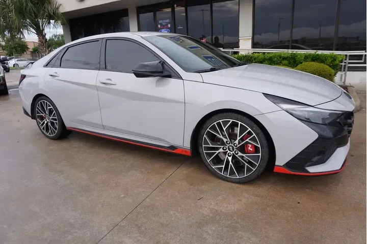 $25950 : Hyundai ELANTRA N 2022 4dr S image 4