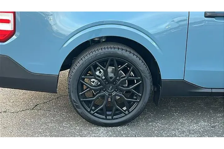 $29924 : Ford Maverick 2023 XLT 4dr S image 5