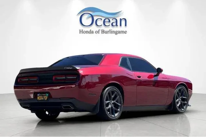$31991 : Dodge Challenger 2023 GT 2dr image 4