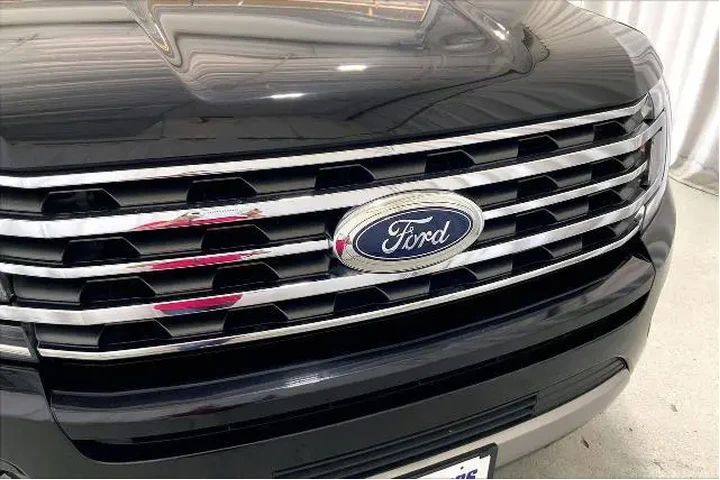 $27991 : Ford Expedition 2021 4x2 XLT image 7