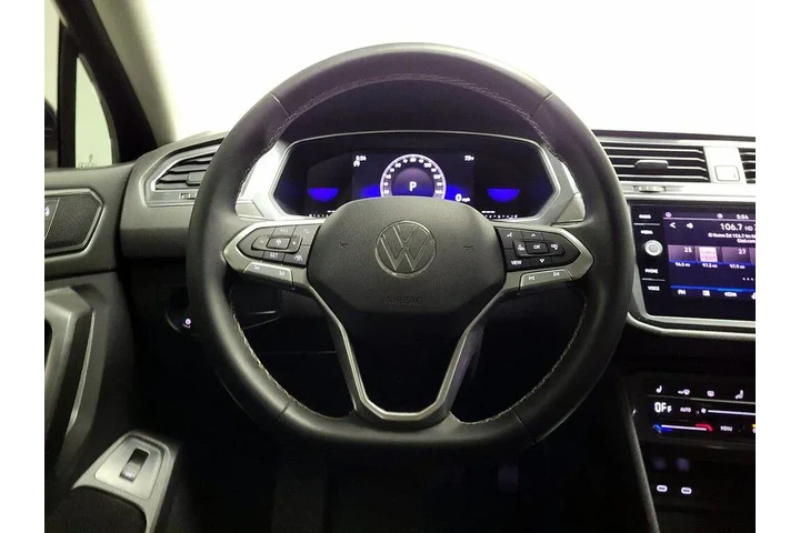 $21998 : Volkswagen Tiguan 2023 SE 4d image 10