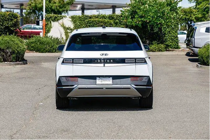 $25989 : Hyundai IONIQ 5 2024 SEL 4dr image 4