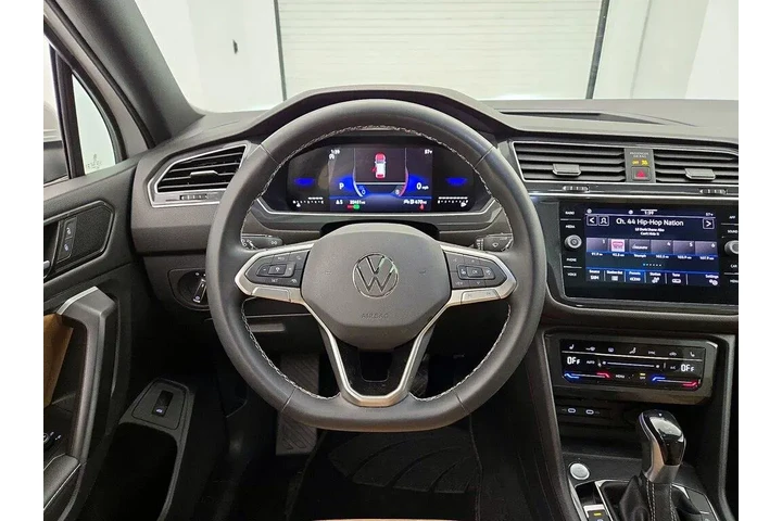 $22998 : Volkswagen Tiguan 2024 SE 4d image 10