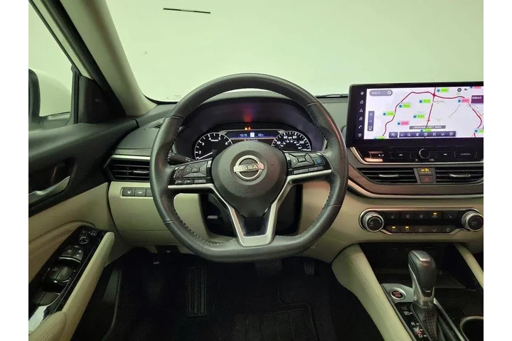 $21998 : Nissan Altima 2023 2.5 SV 4d image 10
