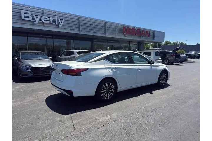 $23995 : Nissan Altima 2025 2.5 SV 4d image 8
