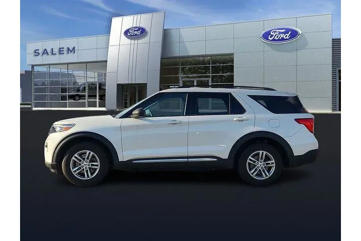 $28990 : Ford Explorer 2022 AWD XLT 4 image 4