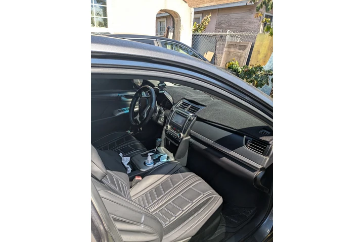 $7000 : Vendo camry2014 image 6