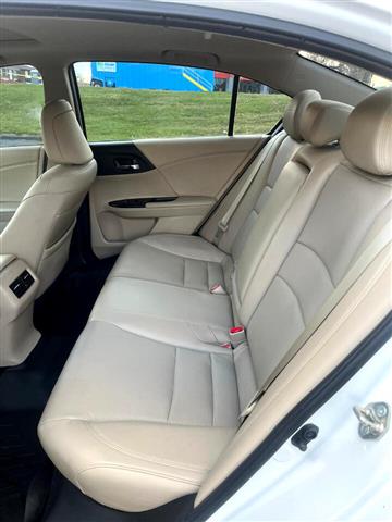 $15995 : 2016 Accord Touring V6 Sedan image 10