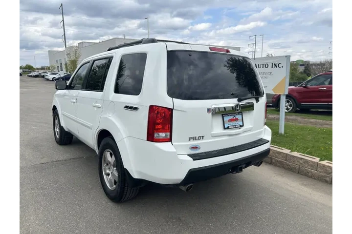 $7490 : 2011 Pilot EX-L w/Navi image 4