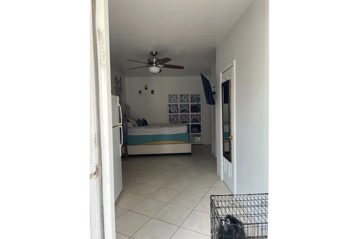 $1200 : Cuarto image 3