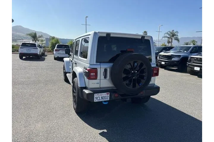 $30744 : Jeep Wrangler Unlimited 2022 image 9