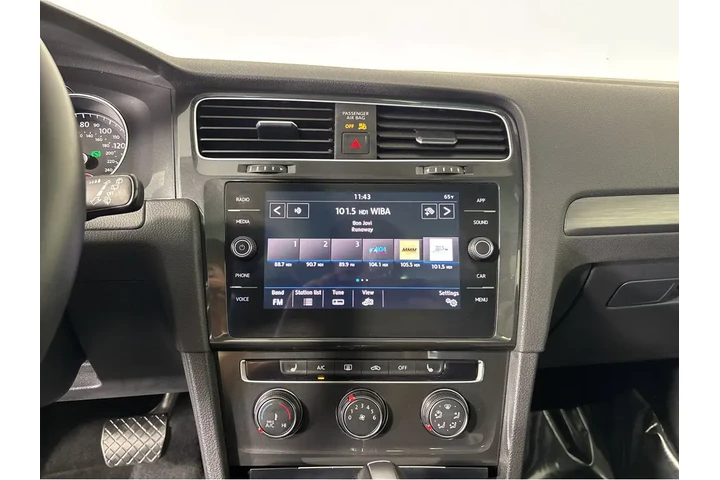 $17598 : 2019 Golf SportWagen SE image 6