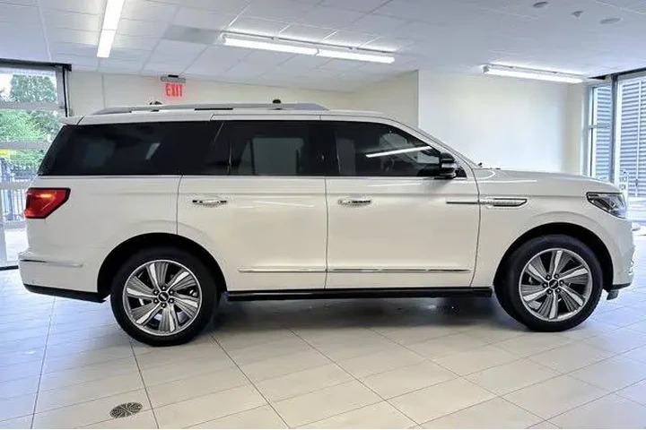 $25469 : Lincoln Navigator 2018 4x4 R image 3