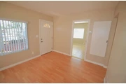 3 bed 2 bath 1,170 sqft en Los Angeles