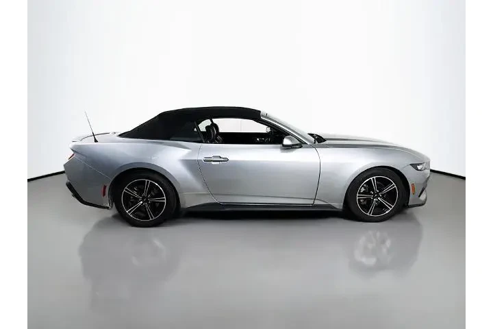 $32000 : Ford Mustang 2024 EcoBoost P image 8